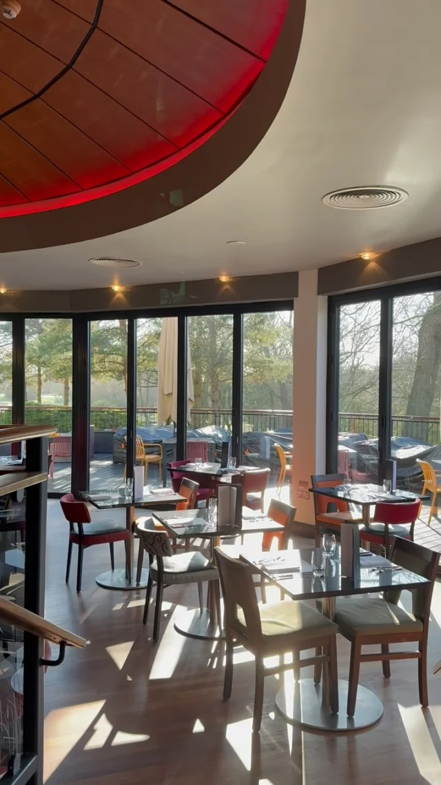 Seaham Hall chose BM Bi Folding Doors and we are sure you’ll agree when we say… WOW! The perfect addition. 

#commercialproject #bmbifoldingdoors